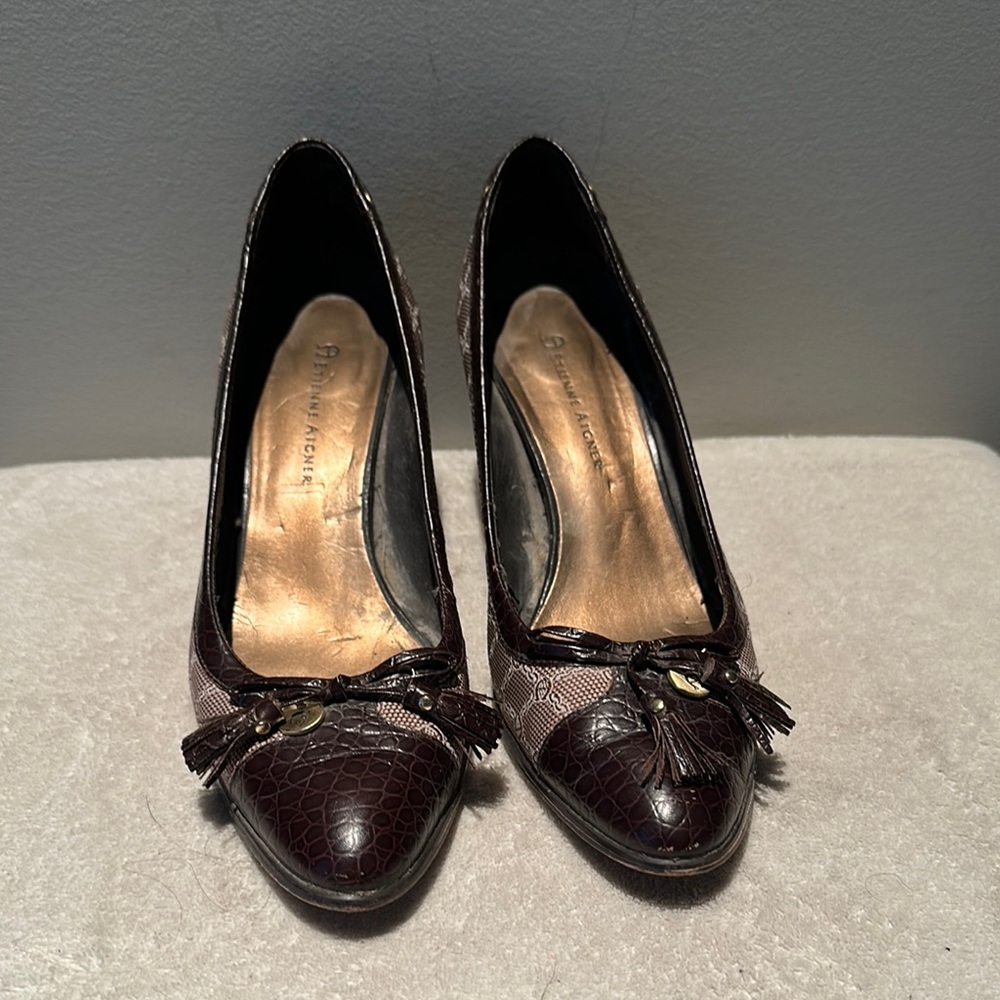 Brown Crocodile Patterned Women's Heels